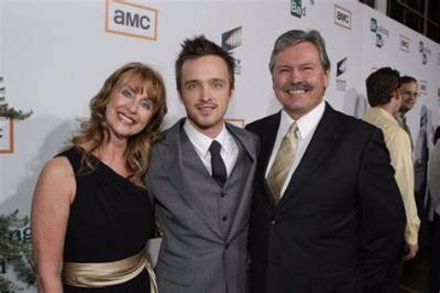 Aaron Paul Parents: Meet Robert Sturtevant, Darla Sturtevant