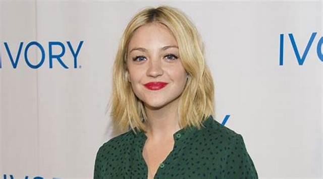 Abby Elliott Bio, Wiki, Age, Height, Family, Husband, Movies and Net Worth.