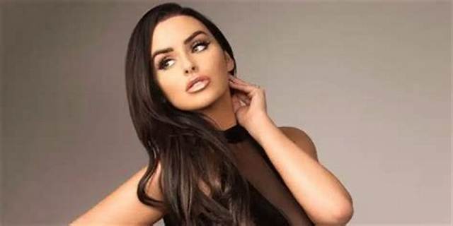 Abigail Ratchford Net Worth, Biography, Wiki, Age, Parents, Family, Photos or More