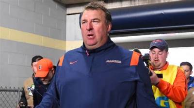 About Bret Bielema: from Iowa Hawkeye to Nfl Coach