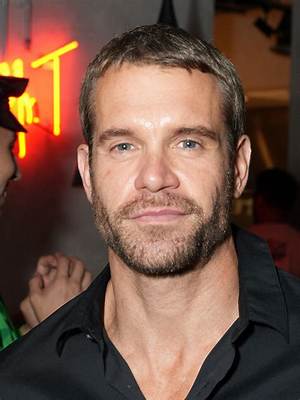 Actor Stephen Huszar Is Charming but Very Secretive About His Dating Life
