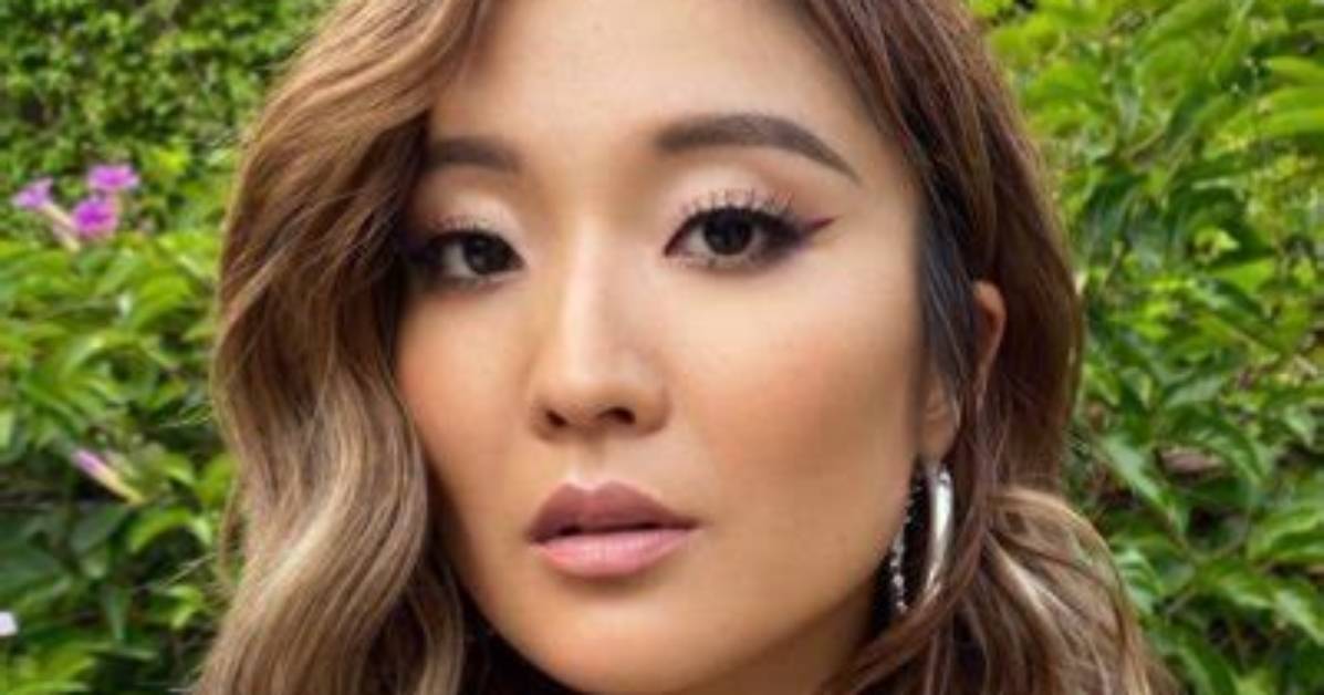 Actress Ashley Park Husband – Is She Married? Net Worth and Family Details