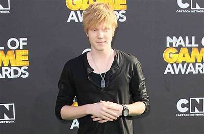 Adam Hicks Height, Weight, Net Worth, Age, Birthday, Wikipedia, Who, Instagram, Biography
