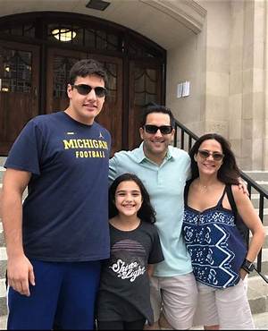 Adam Schefter Age, Wiki, Biography, Wife, Children, Salary, Net Worth, Parents