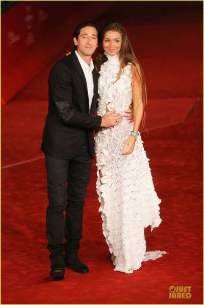 Adrien Brody: Girlfriend, Net Worth, Tattoos, Smoking & Body Facts