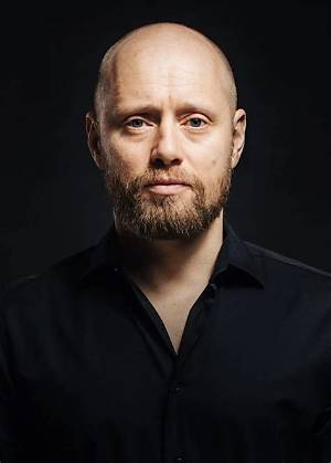 Aksel Hennie Biography, Age, Height, Wife, Children, Net Worth and Movies