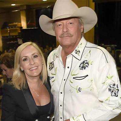 Alan Jackson Age, Height, Weight, Parents, Wife, Children