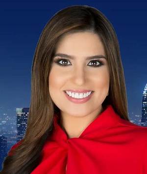 Alejandra Ortiz Biography, Age, Telemundo 52, Nahj, Education, Early Career