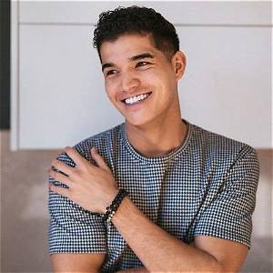 Alex Burriss Bio, Wiki, Age, Family, Girlfriend, Youtube, Salary and Net Worth