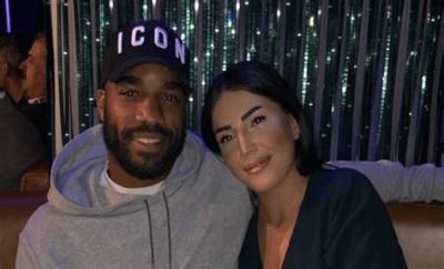 Alexandre Lacazette Wife or Girlfriend: Is He Gay? Everything About the Footballer