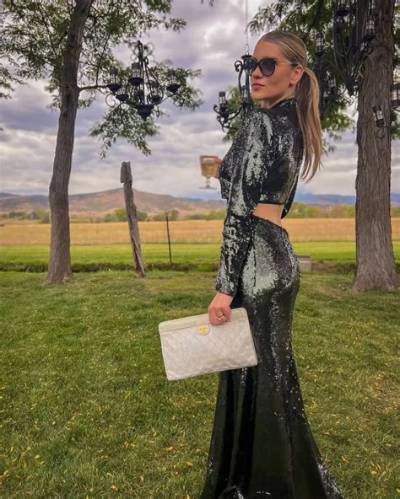 Alexis Linkletter Age and Instagram: Meet Unraveled Host