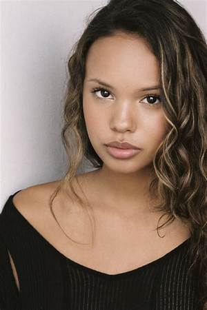 Alisha Boe: Boyfriend, Net Worth, Tattoos, Smoking & Body Measurements