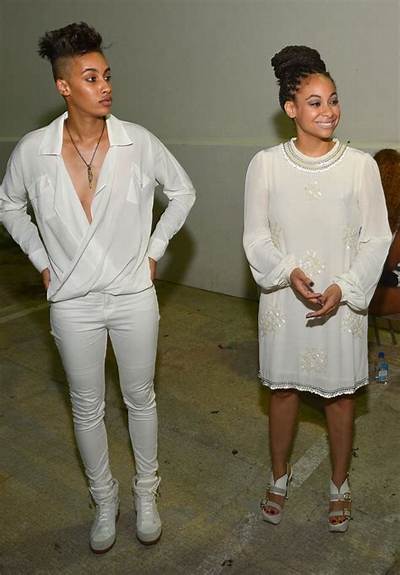 All About Raven-Symone’s Ex Girlfriend – Azmarie Livingston