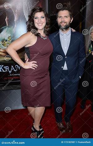 Allison Tolman Husband or Boyfriend: Is She Dating Tim Mcclean? Relationship Explored