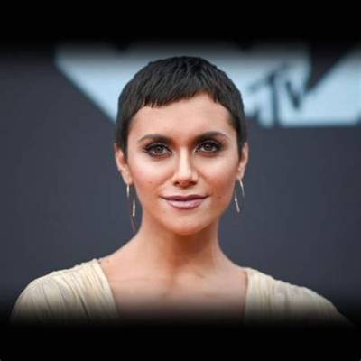 Alyson Stoner’s Net Worth, Age, Height, Weight, Boyfriend, Dating, Kids, Bio-Wiki