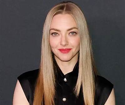 Amanda Seyfried Height, Weight, Net Worth, Age, Birthday, Wikipedia, Who, Nationality, Biography
