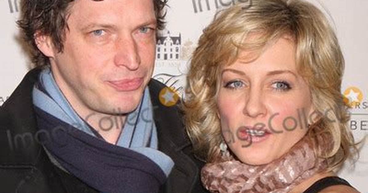 Amy Carlson: Husband, Net Worth, Tattoos, Smoking & Body Measurements