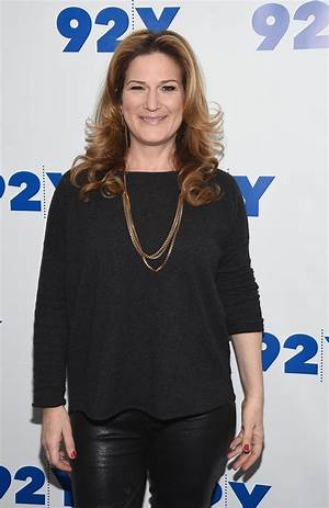 Ana Gasteyer Height, Weight, Net Worth, Age, Birthday, Wikipedia, Who, Instagram, Biography