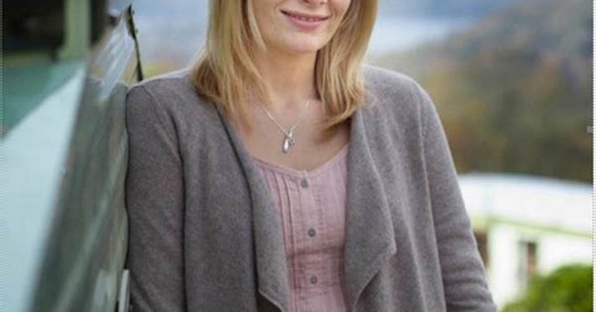 Andrea Lowe Biography; Net Worth, Baby, Imdb, Partner and Family