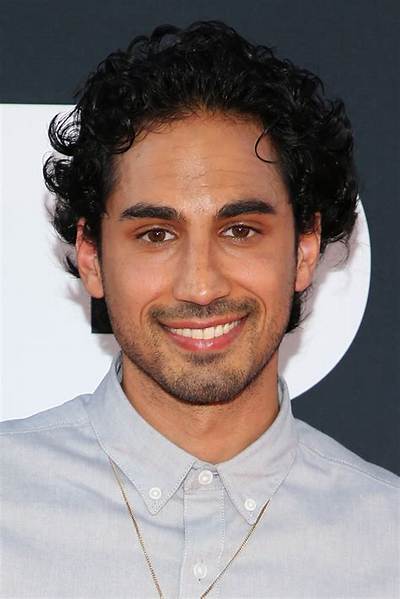 Andres Joseph: 10 Facts on Firefly Lane Actor