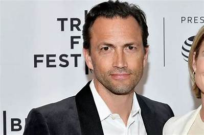 Andrew Shue Biography, Age, Wife, Kids, Company, Movies, Net Worth