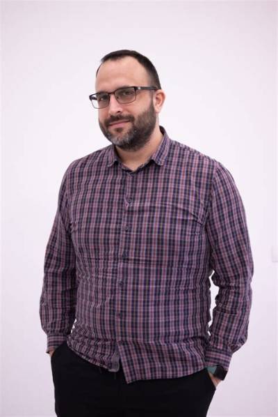 Andy Weingarten Bio, Age, Family, Wife, Wave 3 News and Salary.