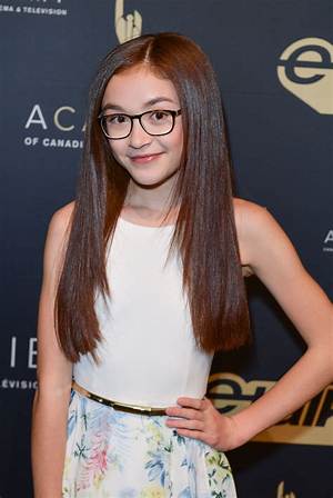 Anna Cathcart (Actress) Wiki, Bio, Height, Weight, Affair, Age, Net Worth, Dating, Career, Family, Facts