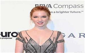 Annalise Basso Bio, Age, Wiki, Parents, Boyfriend, Snowpiercer, Net Worth, Movies and Tv Shows