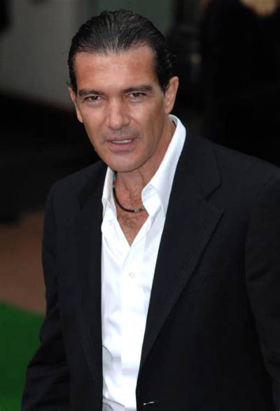 Antonio Banderas’s Net Worth, Age, Height, Weight, Wife, Kids, Bio-Wiki