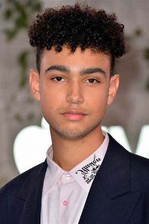 Archie Madekwe Biography, Age, Family, Education, See, Girlfriend, Net Worth, Movies and Tv Shows.