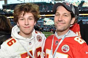 Are Paul Rudd and Son at Super Bowl Together? Family Lifestyle