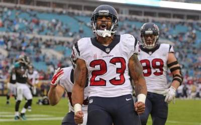 Arian Foster Bio, Wiki, Age, Height, Parents, Wife, College, Career and Net Worth