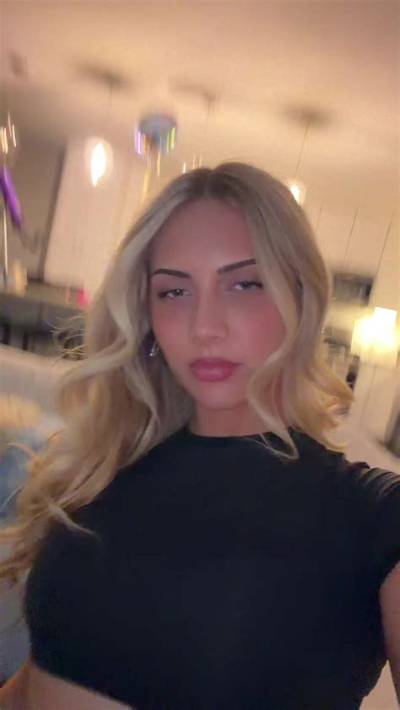 Arianna Flowers Age: Meet Tiktok Star on Instagram