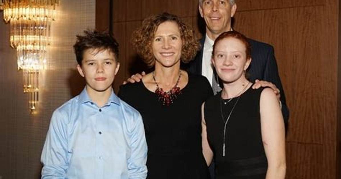 Arne Duncan Bio, Wiki, Age, Family, Wife, Secretary of Education and Net Worth