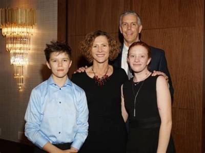 Arne Duncan Bio, Wiki, Age, Family, Wife, Secretary of Education and Net Worth