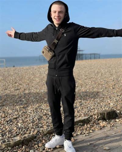 Arrdee Rapper Age and Height, Find Real Name and How Old/Tall
