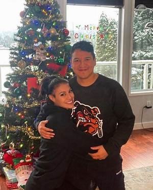 Ashley Callingbull Net Worth – Wacey Rabbit Wife and Marriage