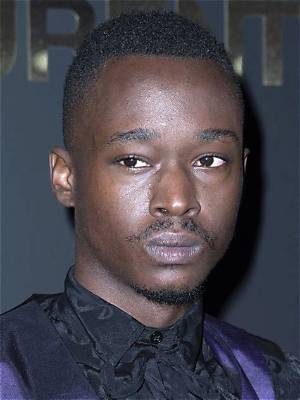 Ashton Sanders: Dating, Net Worth, Tattoos, Smoking & Body Facts