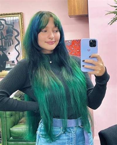Au/Ra (Singer) Wiki, Bio, Age, Height, Weight, Measurements, Net Worth, Bf, Facts