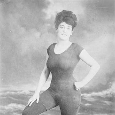 Australian Swimmer Annette Kellerman Accident Led to Spinal Injury, Here Are the Details