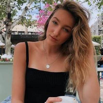 Ava Michelle Cota Facts, Bio, Wiki, Net Worth, Age, Height, Family, Affair, Salary, Career, Estatura, Movie, Mother, Jeanette Cota, Boyfriend