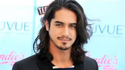 Avan Jogia (Actor) Wikipedia, Bio, Age, Height, Weight, Girlfriend, Net Worth, Family, Career Facts