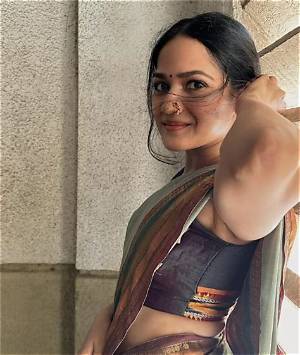 Ayesha Kaduskar Height, Weight, Net Worth, Age, Birthday, Wikipedia, Who, Instagram, Biography