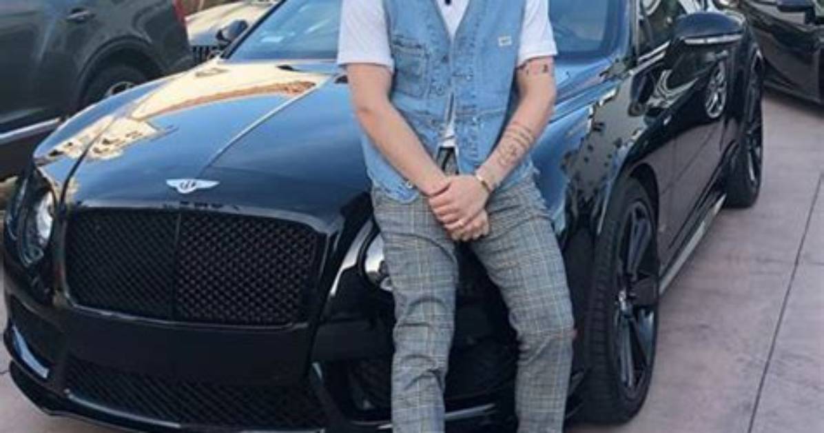 Bazzi: Girlfriend, Net Worth, Tattoos, Smoking & Body Facts