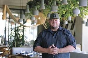 Beau Macmillan Bio, Wiki, Age, Height, Wife, Kids, Family, Chef, Restaurants and Net Worth
