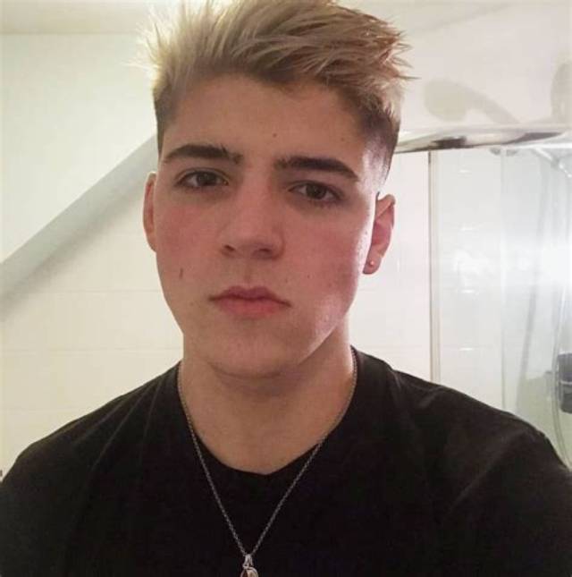 Ben Morris (Youtuber) Age, Wiki, Net Worth, Biography, Height, Boyfriend Girlfriend