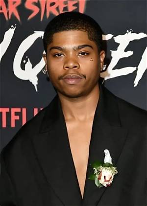Benjamin Flores Jr. Biography, Age, Parents, Rap and Game Shakers