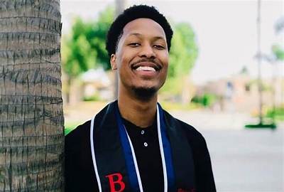 Berleezy (Youtuber) Wikipedia, Biography, Age, Height, Weight, Girlfriend, Net Worth, Facts
