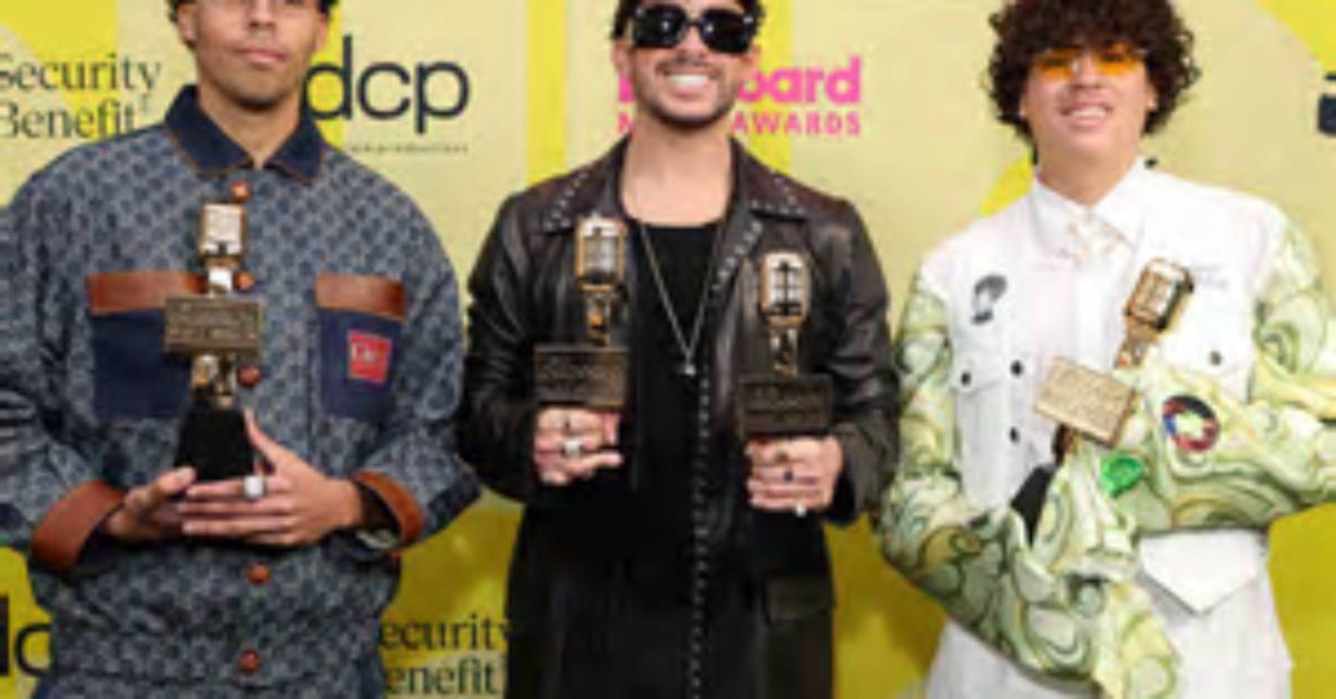 Bernie Mart%C3%Adnez Ocasio Bad Bunny S Brother 1200. Jpg