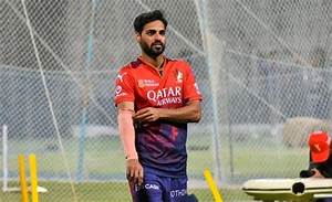 Bhuvneshwar Kumar Height, Weight, Net Worth, Age, Birthday, Wikipedia, Who, Nationality, Biography